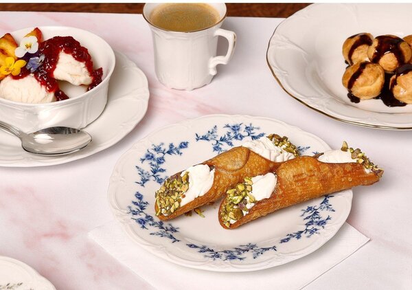 Bílý/modrý dezertní porcelánový talíř ø 16 cm Retro – BonBistro