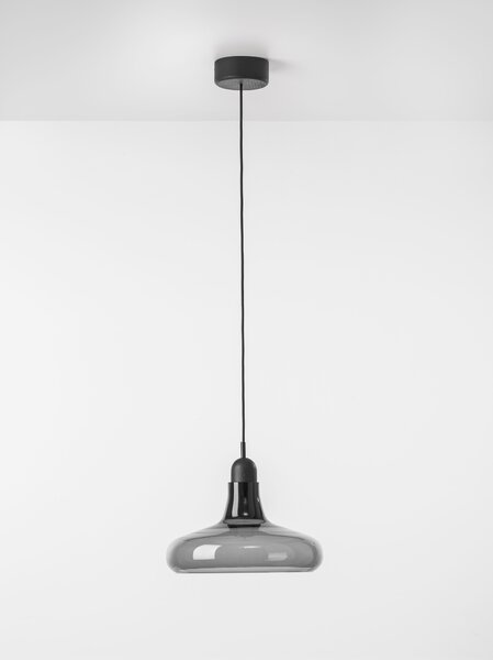 Brokis PC00894_001 Shadows, závěsné svítidlo z foukaného skla, černé kouřové sklo/ černý dub/ černý kabel, 5W LED, prům. 25cm