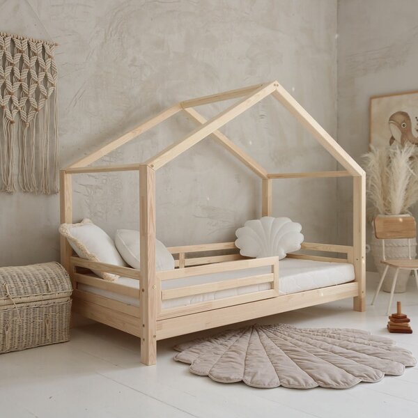 Domečková postel Housebed Fello Velikost spací plochy: 120x60, Barva: přírodní dřevo, Výška nožiček: nohy 1 cm