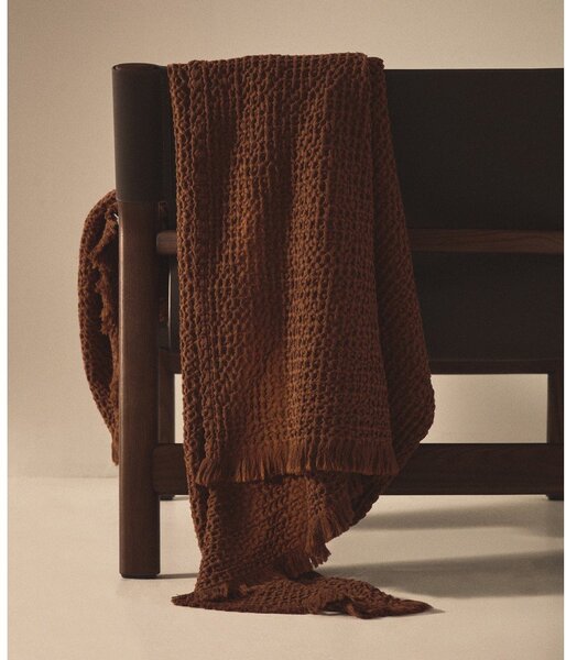 Hnědá deka 130x170 cm Nulina – Kave Home