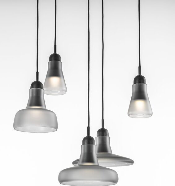 Brokis PC00931_026 Shadows set rectangular small, závěsné svítidlo z foukaného skla, opaline sklo/černý dub/černý kabel, 5x5W LED, 60x36cm