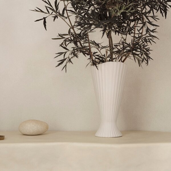 FERM LIVING Váza Fountain Small, Off-white