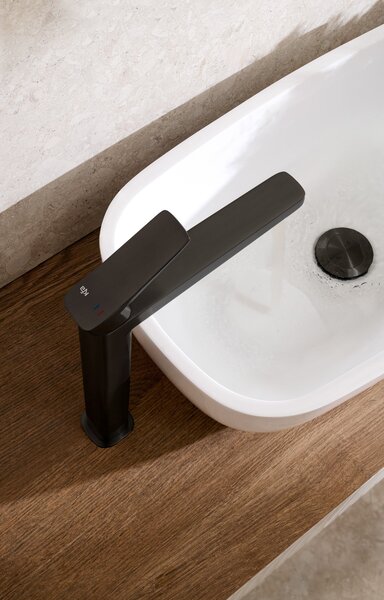 KFA Armatura Malaga Black umyvadlová baterie stojící černá 4522-712-81