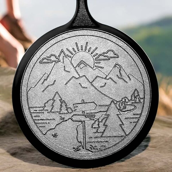 Litinová pánev na palačinky Lodge 26 cm - Wanderlust