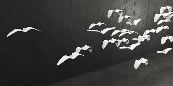 Brokis PC01111_001 Night Birds Exterior, závěsné svítidlo z ručně zpracovaného skla, 6,5W LED, triplex opal GLASS mat, délka 78cm, IP54
