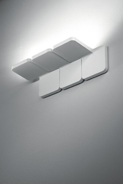 Stilnovo 7753 Quad_W, černé nástěnné svítidlo pro nepřímé osvětlení, 19W LED 3000K, výška 12cm