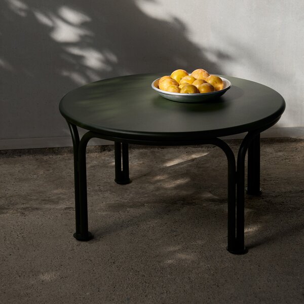 &Tradition designové zahradní konferenční stoly Thorvald Coffee Table SC108 (Ø 70 cm)