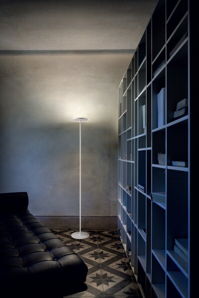 Linea Light 8366 Joshua, černá stojací lampa pro nepřímé osvětlení, 25W LED 3000K, výška 189cm