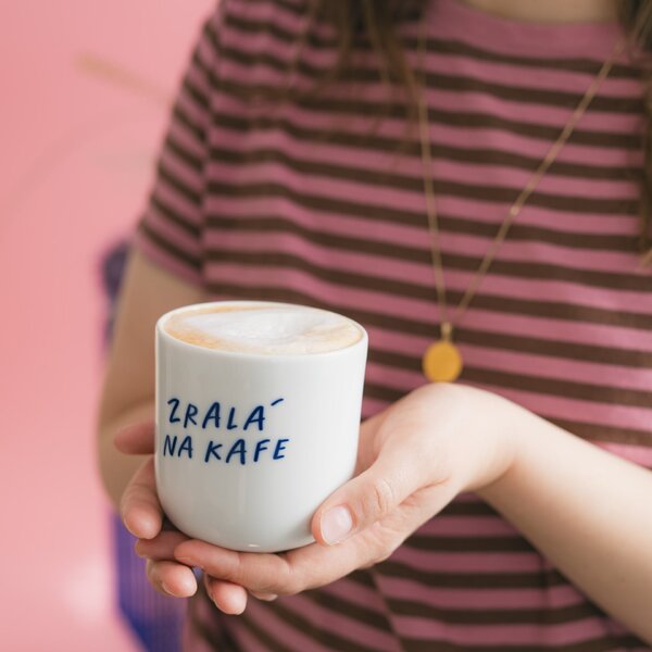 Porcelánový hrnek Zralá na kafe 270 ml
