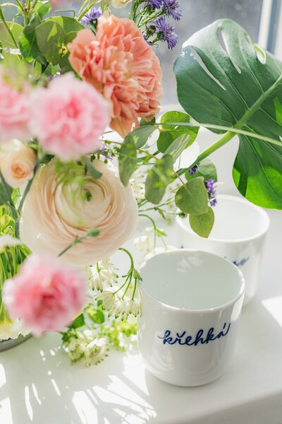 Porcelánový hrnek Křehká 270 ml