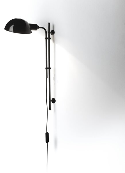 Marset A641-027 Funiculí A, nástěnná lampa nadčasového designu, 1xE14, černá RAL 9005, výška 49,2cm