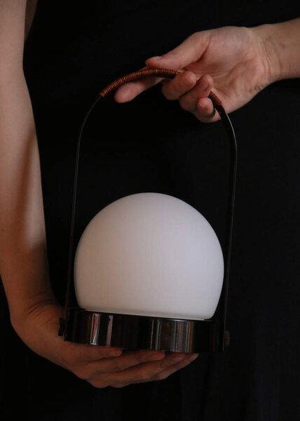 Audo Copenhagen Přenosná lampa Carrie Leather Handle, black 71052