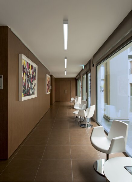 Linea Light 8259 Box_SB, bílé stropní svítidlo 20W LED 3000K, délka 97cm
