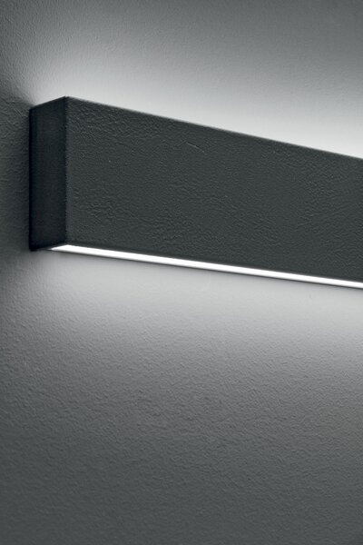 Linea Light 8261M Box_W, betonové nástěnné svítidlo se svícením nahoru/dolů, 11W LED 2700K, délka 13,9cm