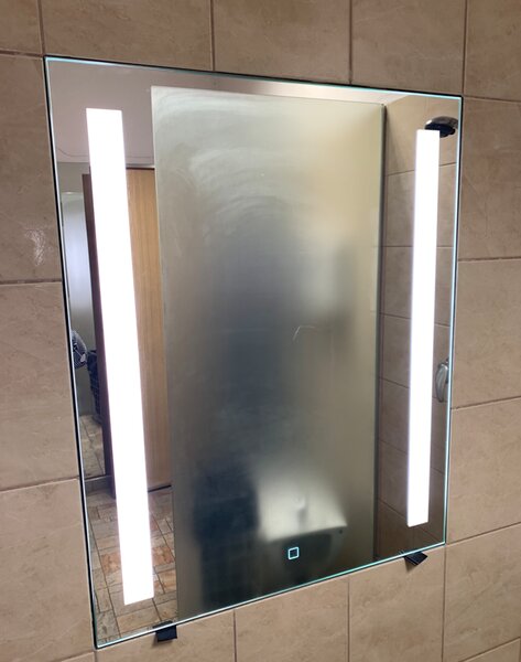 Zrcadlo na zeď chodbu do pokoje ložnice koupelny předsíně LUMINA SENZOR MAGNETIC 80 x 60 cm 412-115