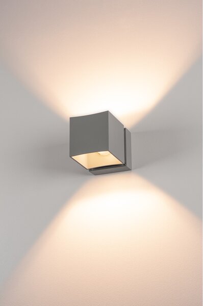 SLV 1000335 Square Turn, venkovní nástěnné svítidlo, 1x G9 max. 42 W, stříbrošedé, rozměr 12x12cm, IP44