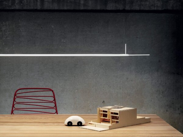 Stilnovo 8491 8491 Opti-line, závěsné svítidlo 47W LED 3000K stmívatelné phase-cut, leštěný hliník, délka 129cm