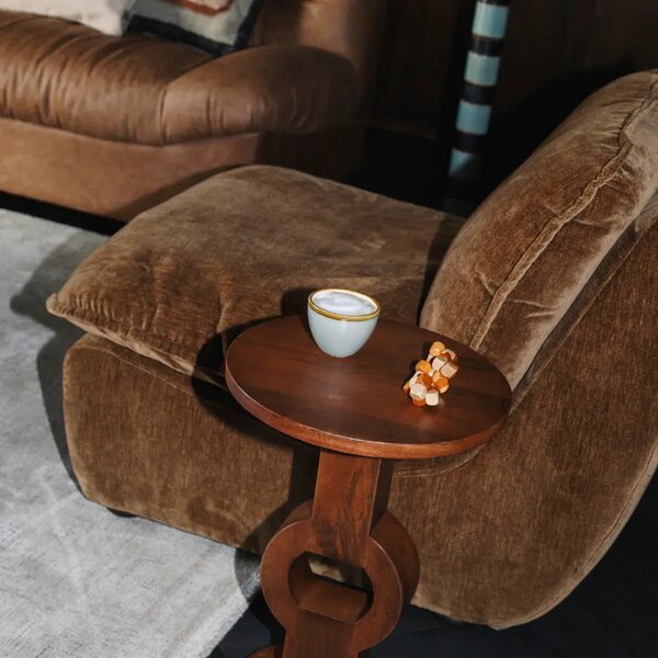 Dutchbone Koňakově hnědé čalouněné křeslo RADLEY