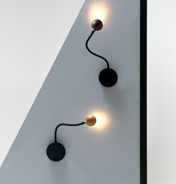 Marset A670-002 Nº8, čtecí lampička s vypínačem,LED 1x3,6W, 2700K černá/wenge, délka 49cm