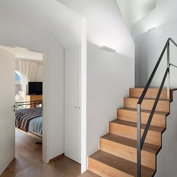 Linea Light CA038DBBMDI Regolo V2 320 Mono, černé nástěnné svítidlo, LED 26W 2700K, šířka 31,4cm