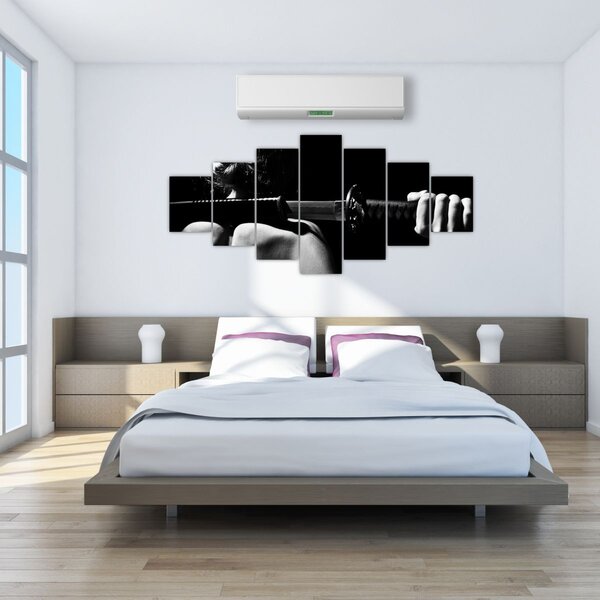 Obraz - Žena s mečem (210x100 cm)