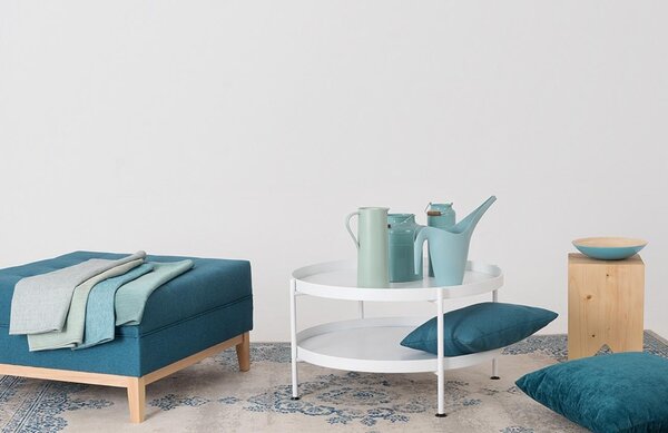 Nordic Design Bílý kovový konferenční stolek Nollan 60 cm s policí