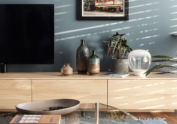 Artemide 1813010A Empatia 16, designová lampička, 11W LED 3000K, prům. 16cm