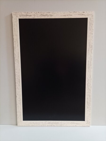 Toptabule.sk Černá křídová tabule PREMIUM v provensálském dřevěném rámu 90x60 cm
