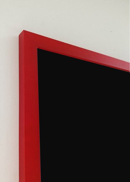 Toptabule.sk Černá magnetická tabule v červeném dřevěném rámu 60x40 cm