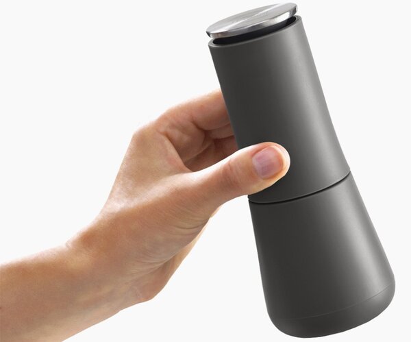 Joseph Joseph Set dvou béžovo-šedých plastových mlýnků na sůl a pepř Milltop 16,9 cm