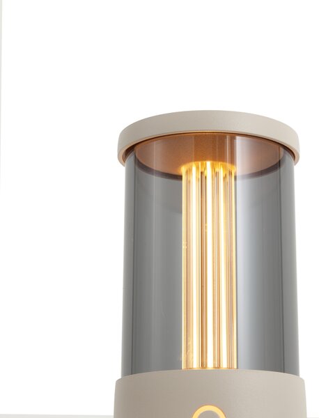 Venkovní stolní lampa béžová dobíjecí vč. nabíjecí stanice IP65 - Grill