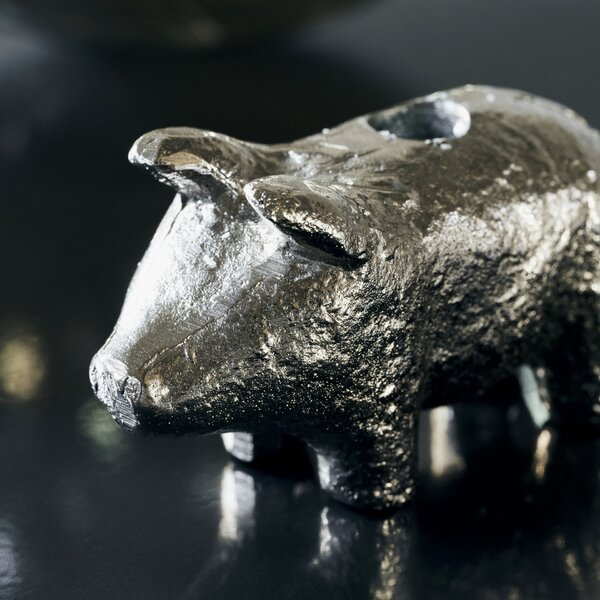 Kovový svícen Pig Antique Silver