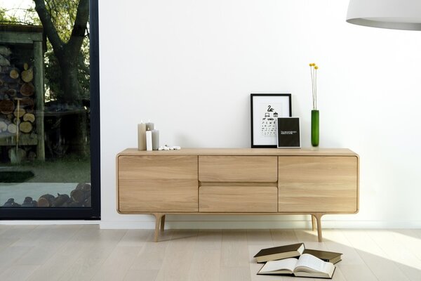 Skříň Fawn sideboard