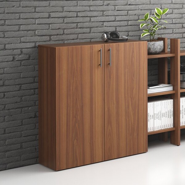 Kancelářská skříň nízká SOLID, 800 x 400 x 1080 mm, ořech