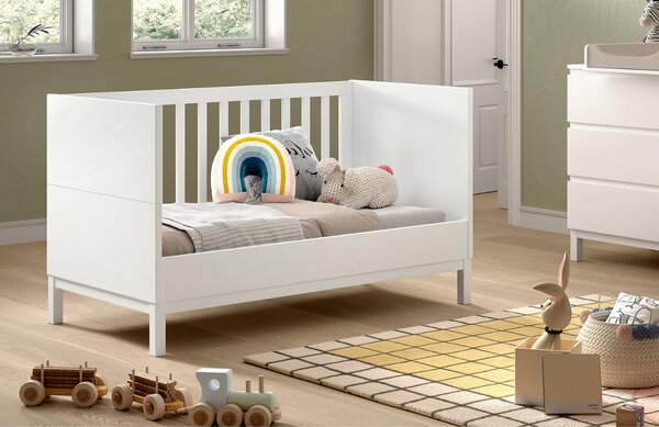 Bílá dřevěná dětská postýlka Vipack Eva 70 x 140 cm