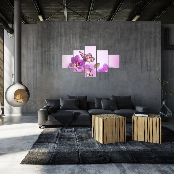 Obraz - Motýl na květech orchideje, lila (125x70 cm)