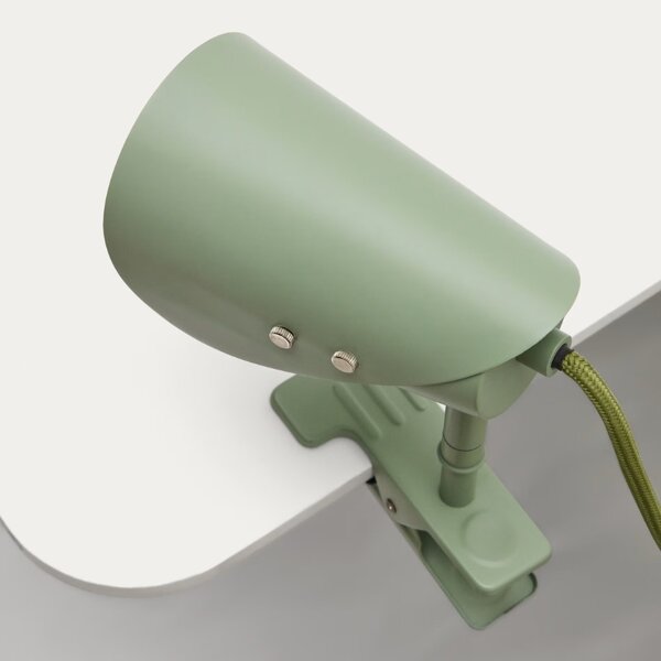 Malá zelená kovová stolní lampa s klipem Kave Home Jula