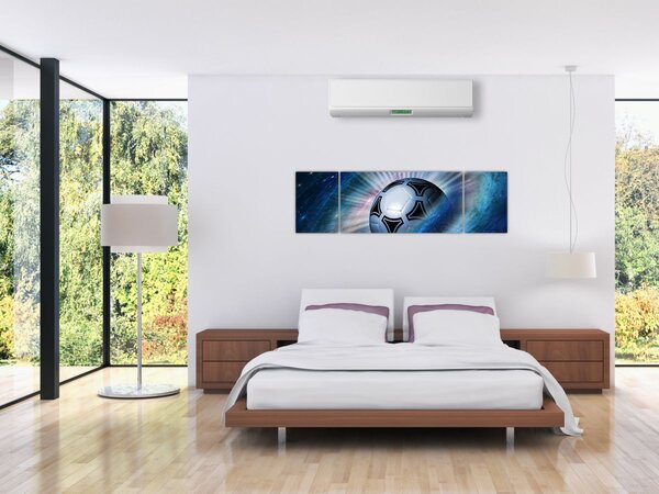 Obraz - Fotbalový míč ve vesmíru (170x50 cm)