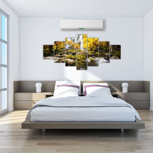 Obraz - Vodopády v podzimní krajině, žluté (210x100 cm)