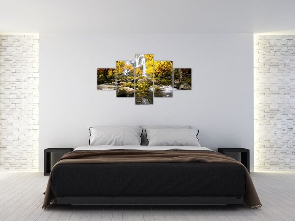 Obraz - Vodopády v podzimní krajině, žluté (125x70 cm)