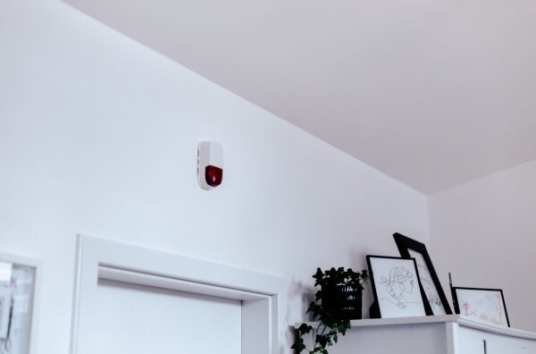 Immax NEO 07504L - Chytrá siréna SMART 5V/95dB ZigBee 3.0 IP65 Tuya