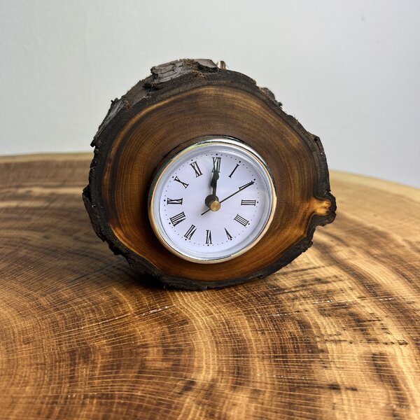 Dřevěné stolní hodiny Dante