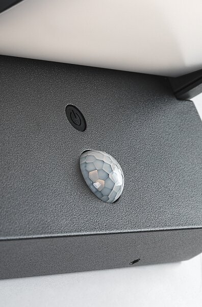 Brilagi -LED Solární nástěnné svítidlo se senzorem ANKLE LED/10W/3,7V 3000K IP65
