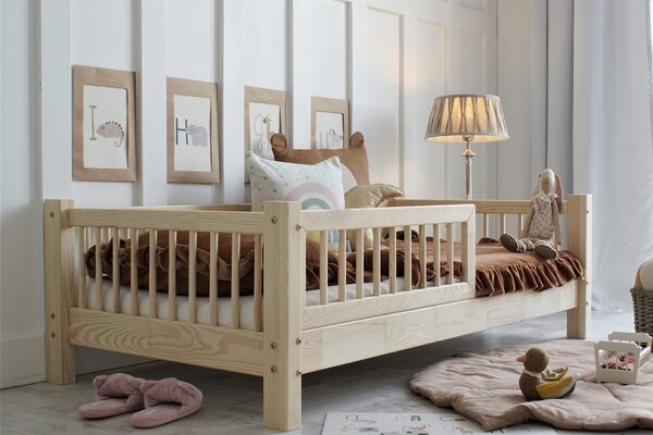 Dětská postel se zábranou Basic 90 x 190 cm - přírodní borovice