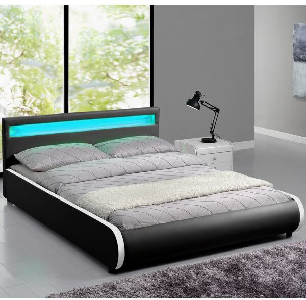 - Čalouněná postel Sevilla 140 x 200 cm, černá
