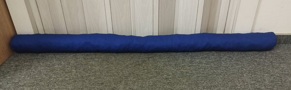 Protiprůvaňák - modrý 70 cm