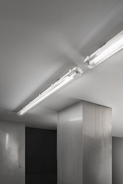 FAN LED-ATLANTIC-1XT8-120 Vodotěsné stropní svítidlo Atlantic Silver LED 1xT8 (zářivka v ceně), IP65, délka 120 cm - FANEUROPE