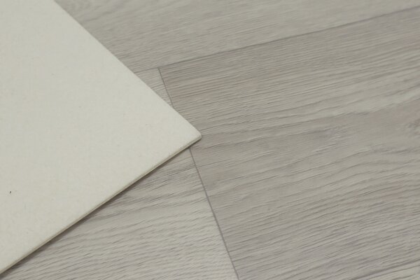 IVC Commercial, PVC podlaha - lino Logitex Ultimate 55 Stockholm T995, na míru, šíře 2m,4m, šedá, filc, chodba / předsíň