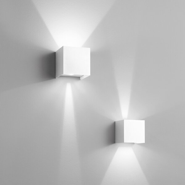 FAN LED-W-ALFA-10-BCO Nástěnné svítidlo LED ALFA bílá 2x5 W 1200 lm CCT 3000-4000 K IP54 10x10 cm - FANEUROPE
