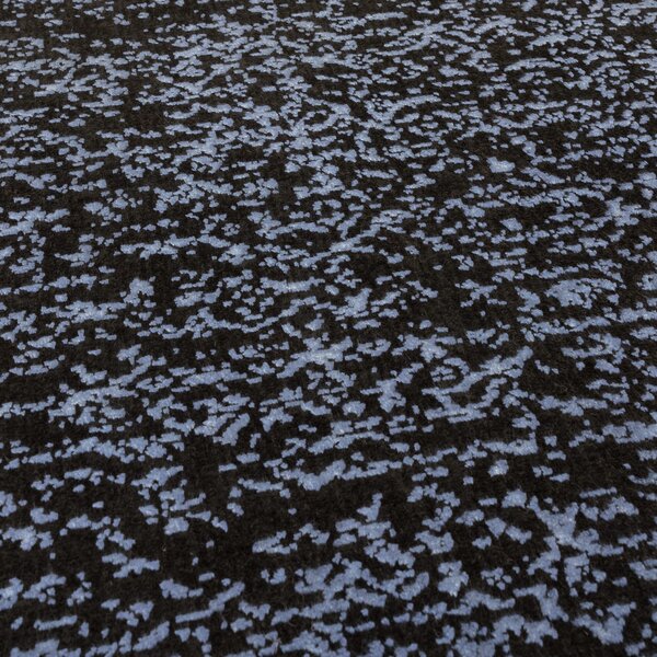 Tribeca Design Kusový koberec Trigger Indigo Black Rozměry: 120x170 cm